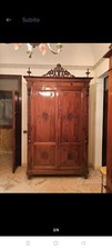 armadio in legno antico in stile liberty  largo 150 cm alto 230 cm