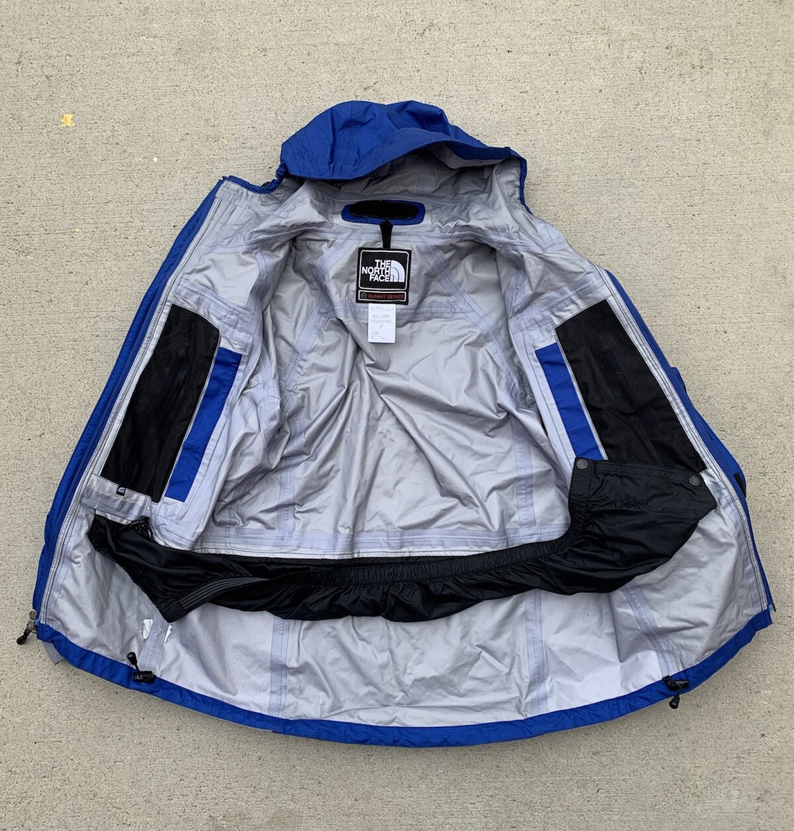 The North Face Summit Series GORETEX XCR Mountain Light The North Face Summit Series GORETEX XCR Mountain Light