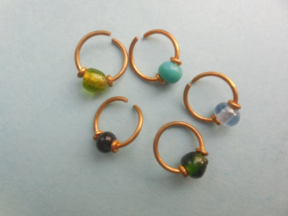 5 Ps Lot Gold Plated Beaded Nose Ring 20g Wire Hoop Fashion Jewelry 8MM Diameter - Image 4 of 4