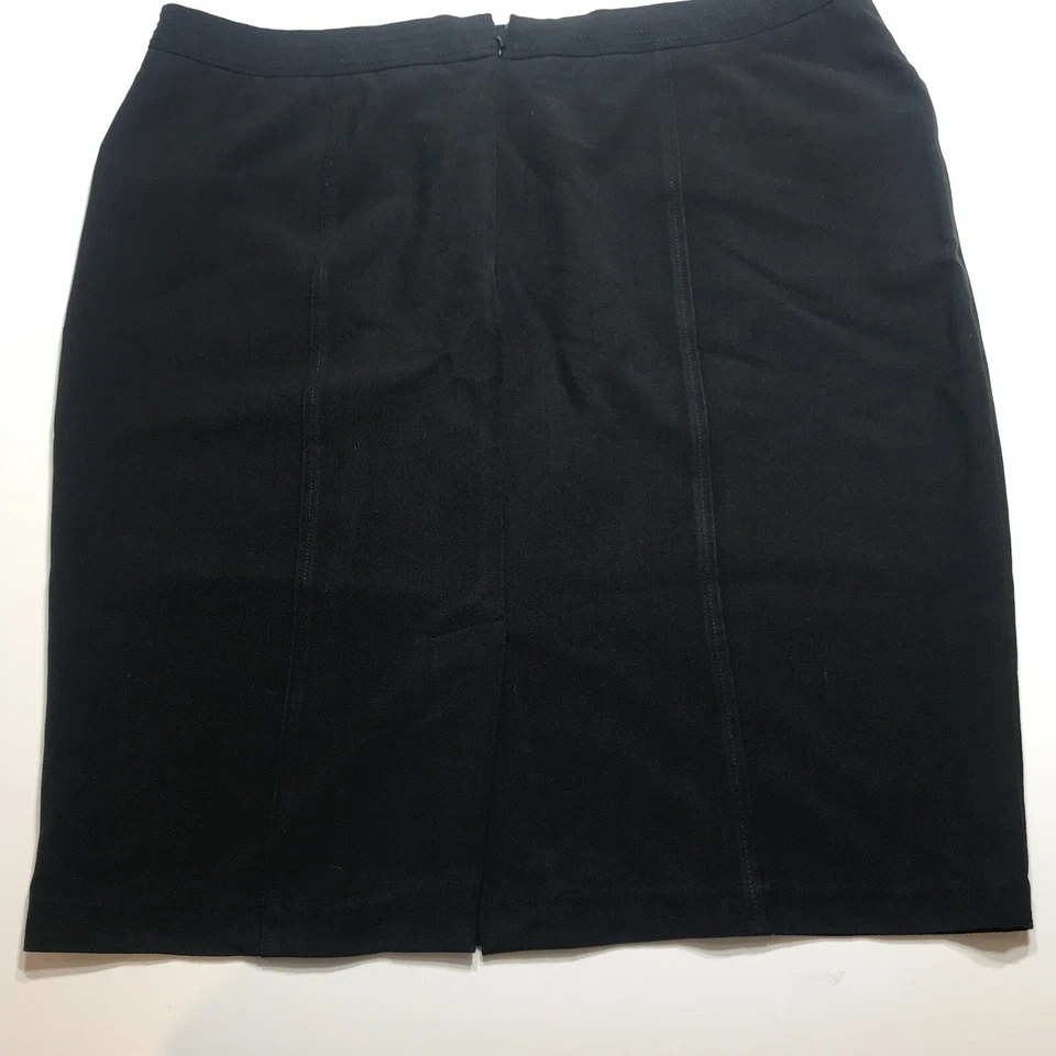 Falda 89th & Madison para mujer 14 elástica con bolsillos delanteros estilo marinero esencial Foto 2 de 4