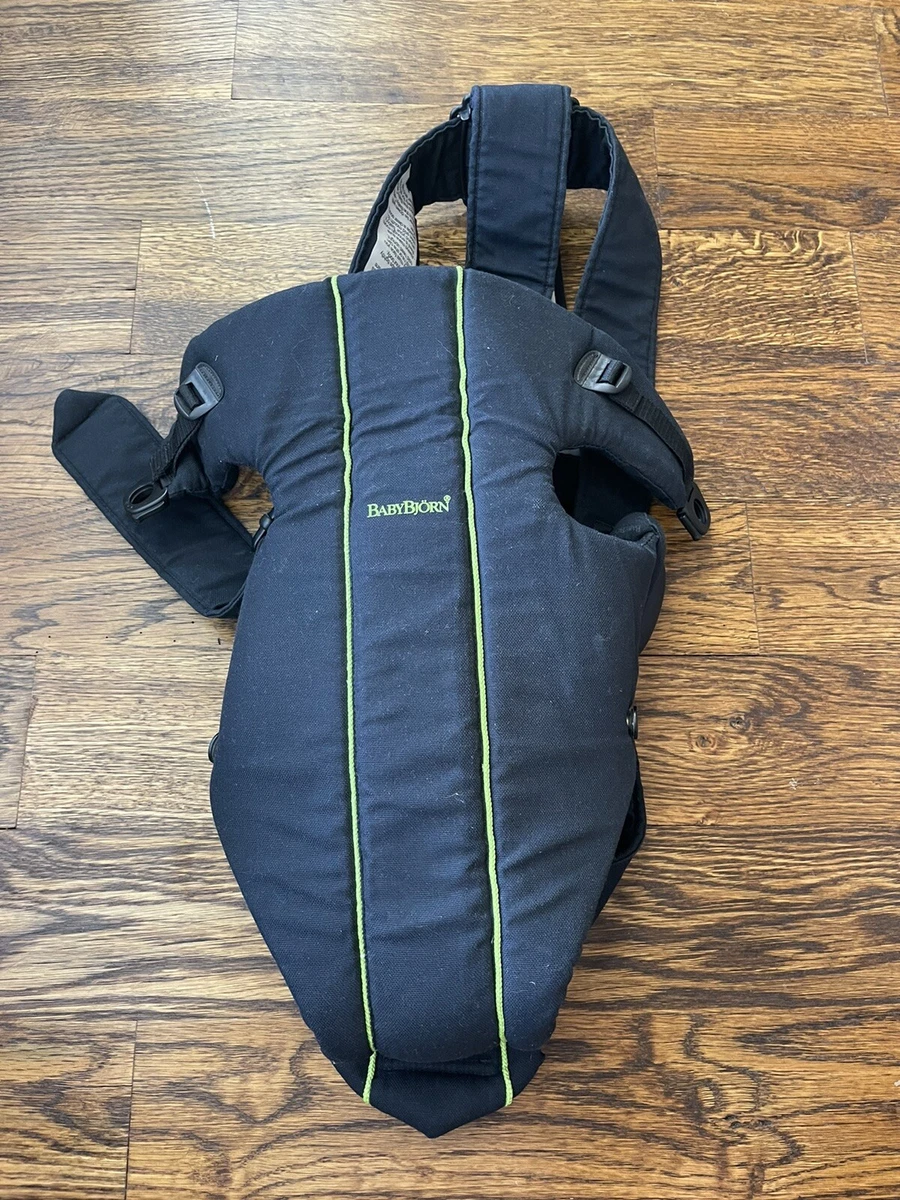 Baby Bjorn Baby Infant Carrier Black with Green Trim Up to 25 pounds