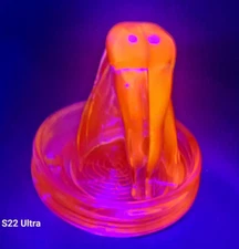 Key Lime Green McKee Style UV SHINE Vintage Art Glass Bottoms Up Cup & Coaster