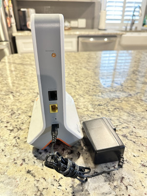 AT&T Cisco DPH151-AT 3G Microcell Wireless Cell Phone Signal Booster &All Cables