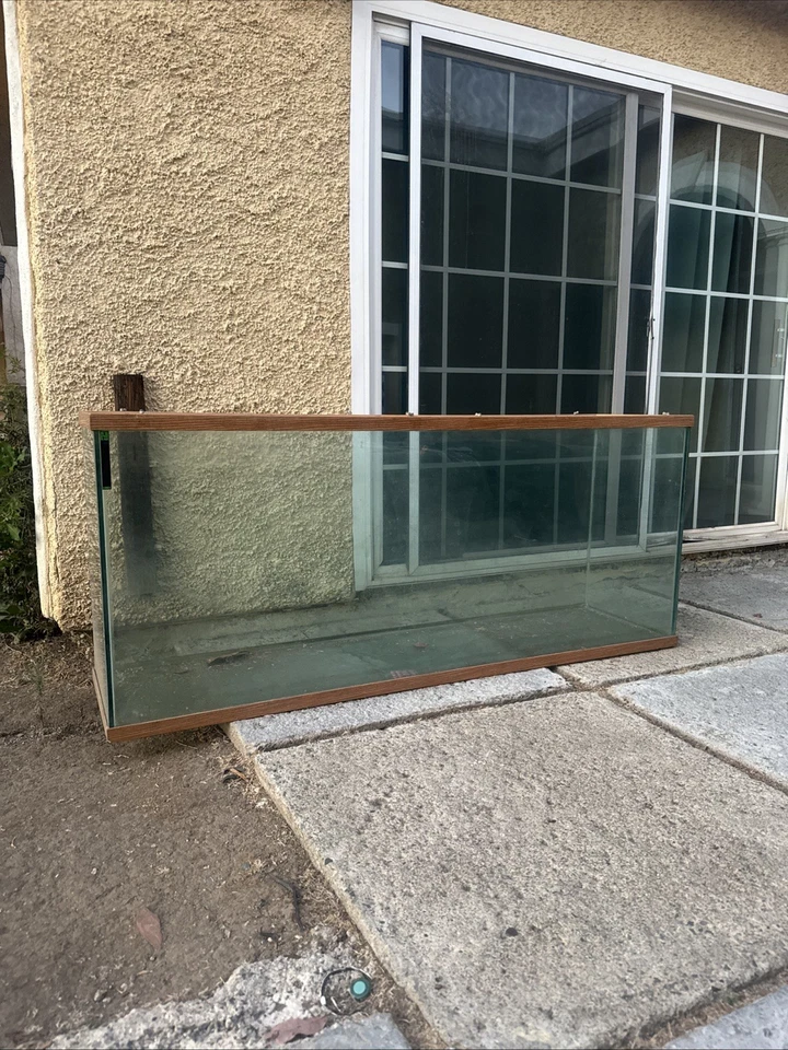 Fish Tank 170 Gallons - Image 4 of 4