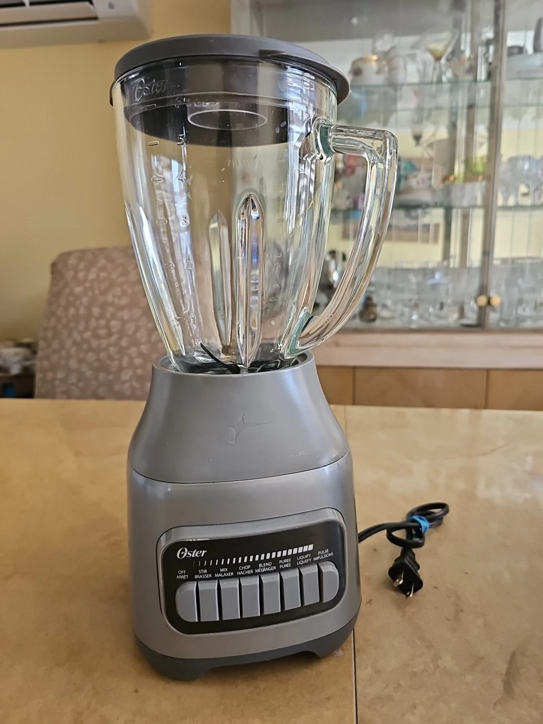 Oster Pulverizing 800 Watts 6 Cup Power Blender in Gray with High Speed Motor