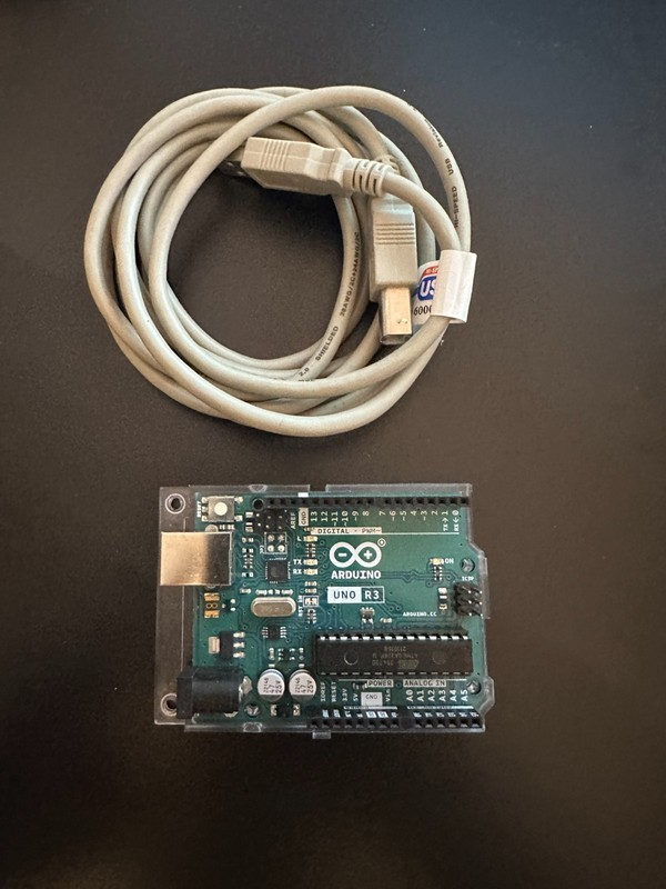 Arduino Uno R3 with cable