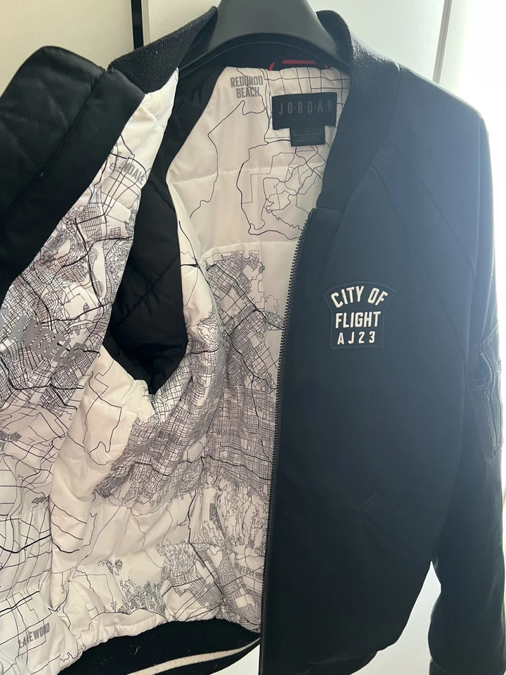 Chaqueta de bombardero Nike Jordan “City of Flight” MA-1 - mediana - negra - buen estado Foto 3 de 4