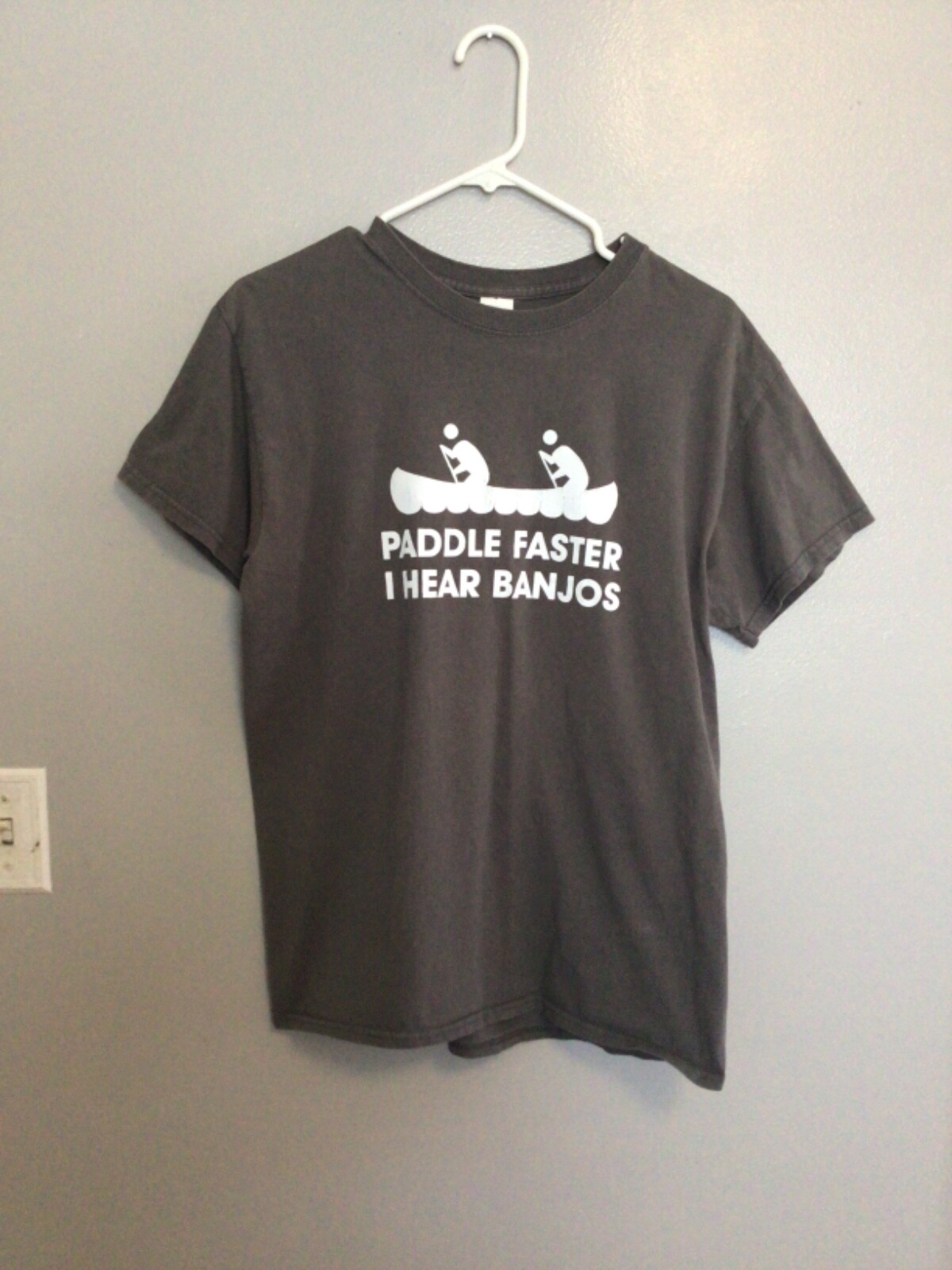 FILA DARK Humor T Shirt Uomo Media "PADDLE FAST I HEART BANJO'S"