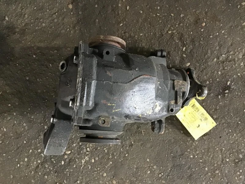 2001-2006 BMW 330i Rear Axle Differential Carrier AT 3.38 Ratio OEM - Изображение 3 из 4