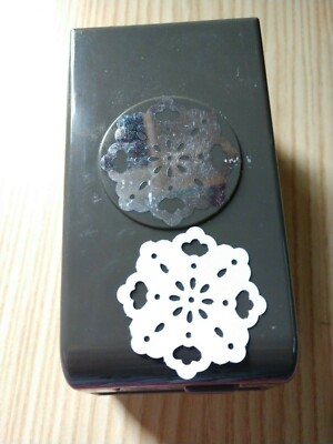 Stampin Up Paper Craft Punch ~ Doily Triple Layer Snowflake ~ M2