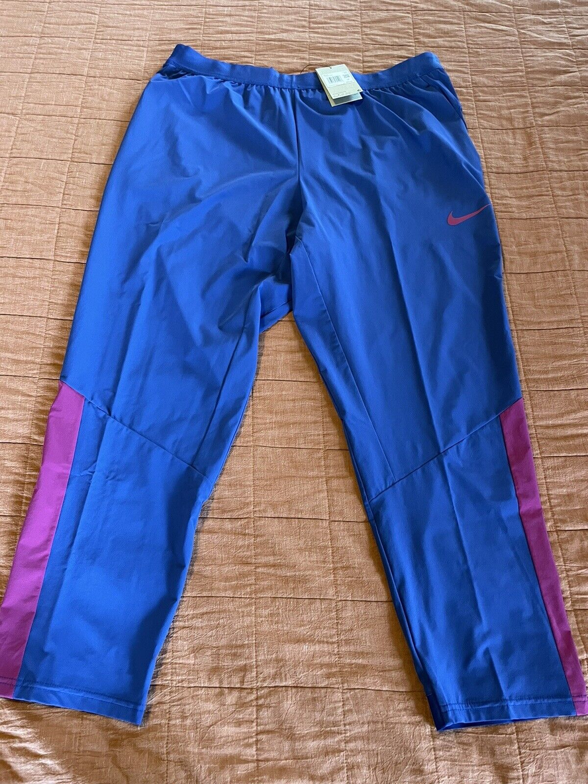 Nike Dri-FIT ADV Aeroswift Men's Track Pants, Size M - Blue for