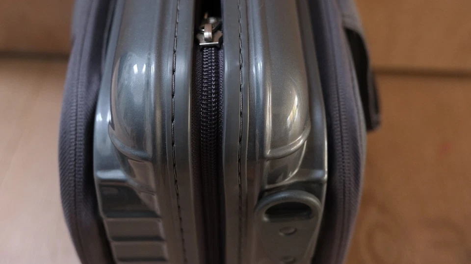 Rimowa Salsa Deluxe Hybrid (wie Bolero) Notebook Tasche 11L grau Top Zustand - Bild 4 von 4