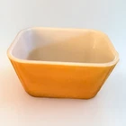 VTG Pyrex 501-B Orange 1 1/2 Cup Refrigerator Dish  No lid Hard To Find Orange