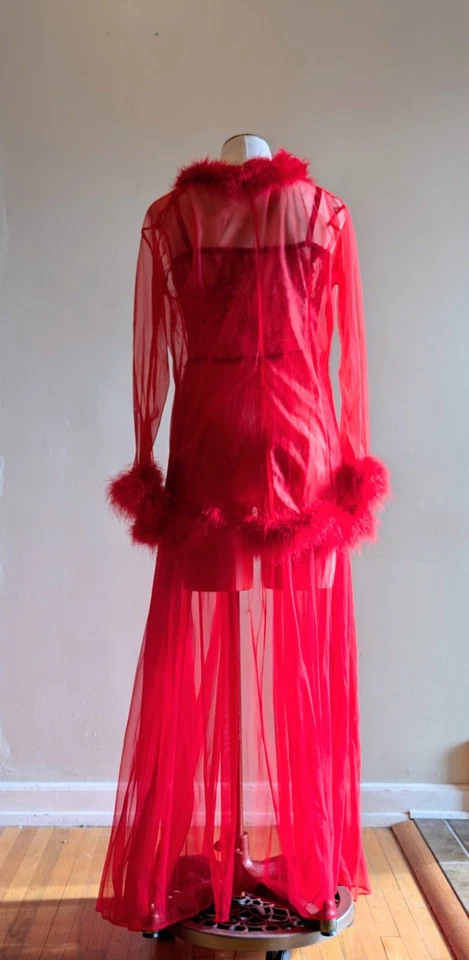 Vintage Fredericks Of Hollywood Nightgown With Matching Cover Up - Image 3 of 4