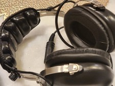 This listing is for one Gulf Coast Avionics GCA-ANR aviation headset with