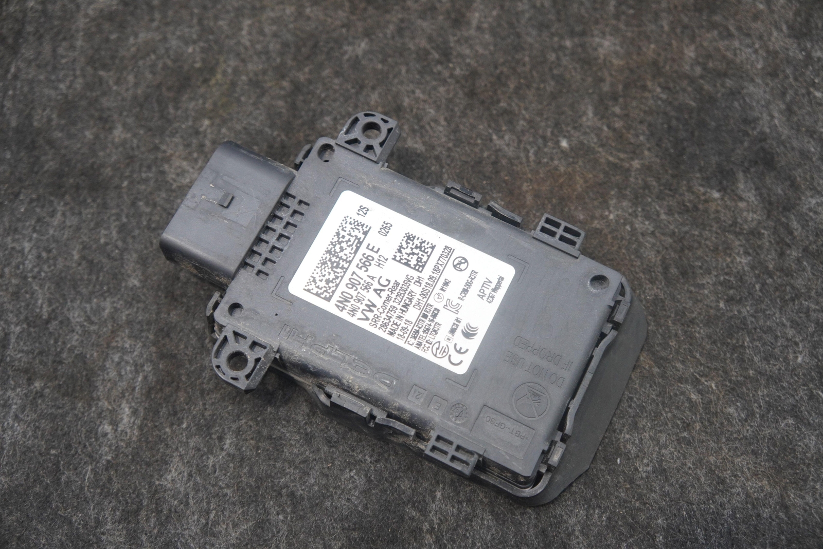 Rear Blind Spot Lane Assist Radar Sensor Module 4N0907566E Lamborghini Urus 2019