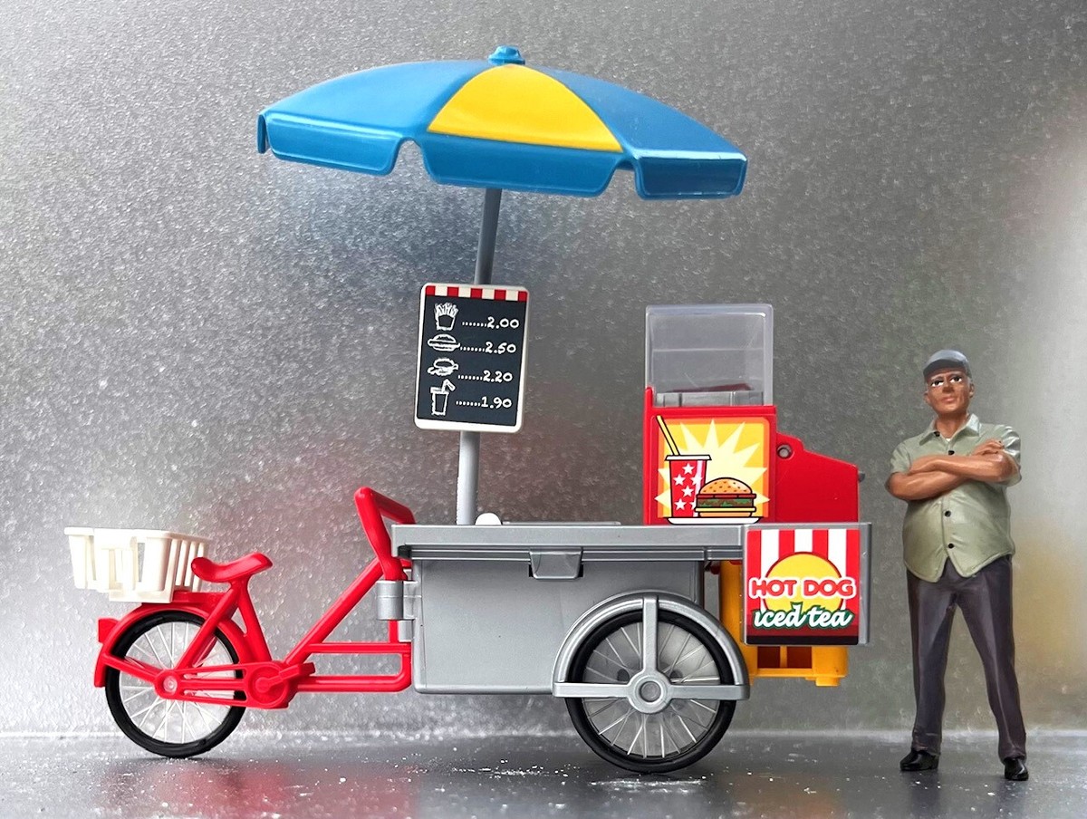 Premium Hot Dog Cart w Vendor 1/24 Scale G Scale Diorama Item | eBay
