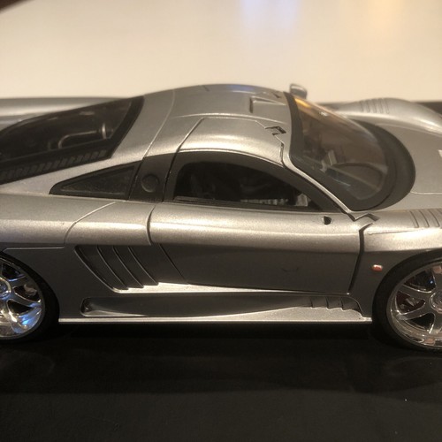 1/24 Scale Cars - Metal Collectible Bad Ride 2007 Saleen Mustang S7 By 1BaddRide - Picture 4 of 8