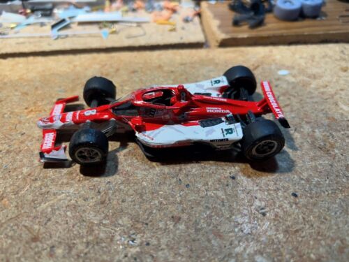 1/43 2022 Marcus Ericsson #8 Indy 500 Winner - Picture 2 of 3