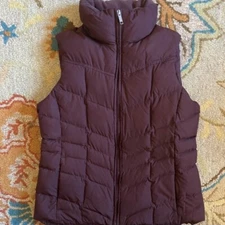 Lands’ End Down Filled Puffer Vest Size XS 2-4 Eggplant Color Classic Outdoors