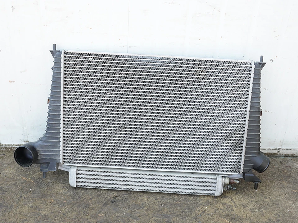 4-цилиндровый двигатель охлаждения радиатора 2002 - 2010 Saab 9-5 At 4729620 оригинальный - Изображение 4 из 4