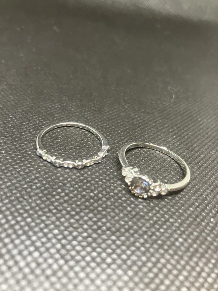 Juego de anillos de boda Belcher tono plata con banda de piedra púrpura talla 7 #1467 Foto 4 de 4