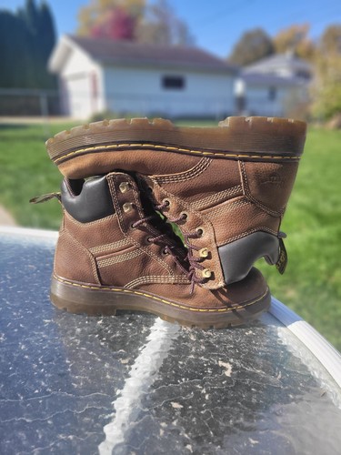 Dr Martens AW004 Leather Boots SZ 10 