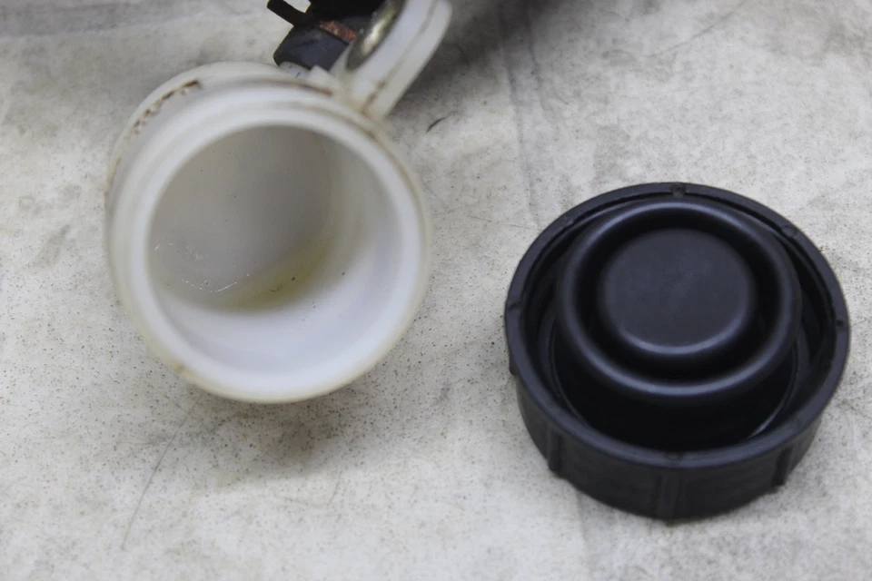 2006 Arctic Cat 400 500 650 700 Freio Traseiro Master Fluido Reservatório Garrafa Tanque - Imagem 4 de 4