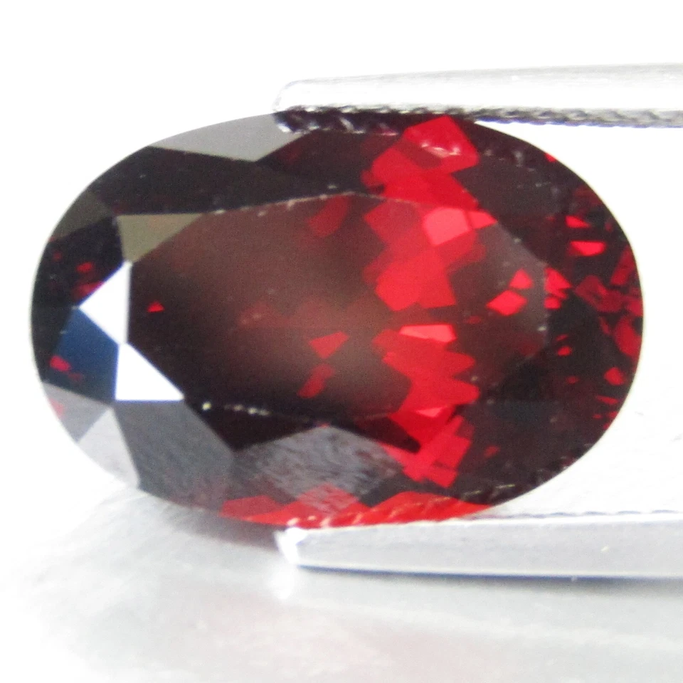 Precioso granate almandino natural de 9,19 quilates bonito forma ovalada piedras preciosas sueltas Foto 3 de 4