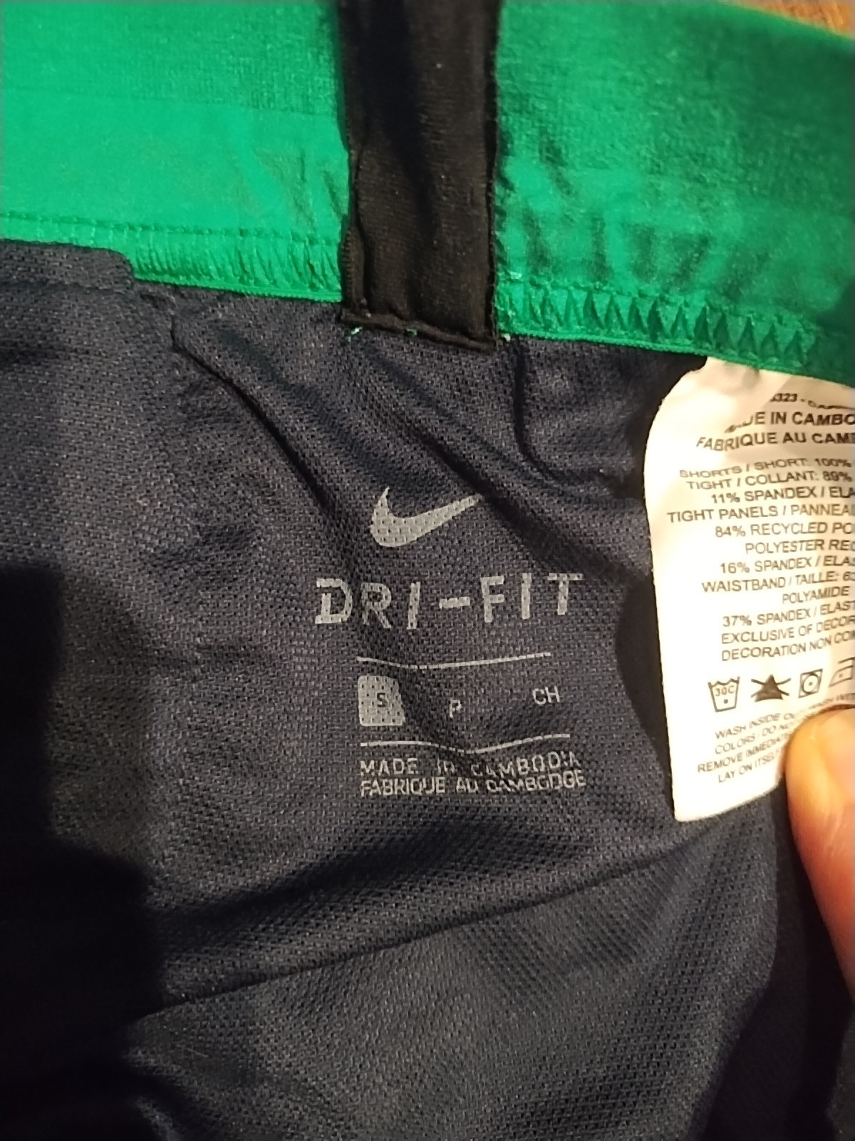 Nike Dri-Fit Running Women’s Small Kelly Green Long Line Athletic Lined Shorts thumbnail 5