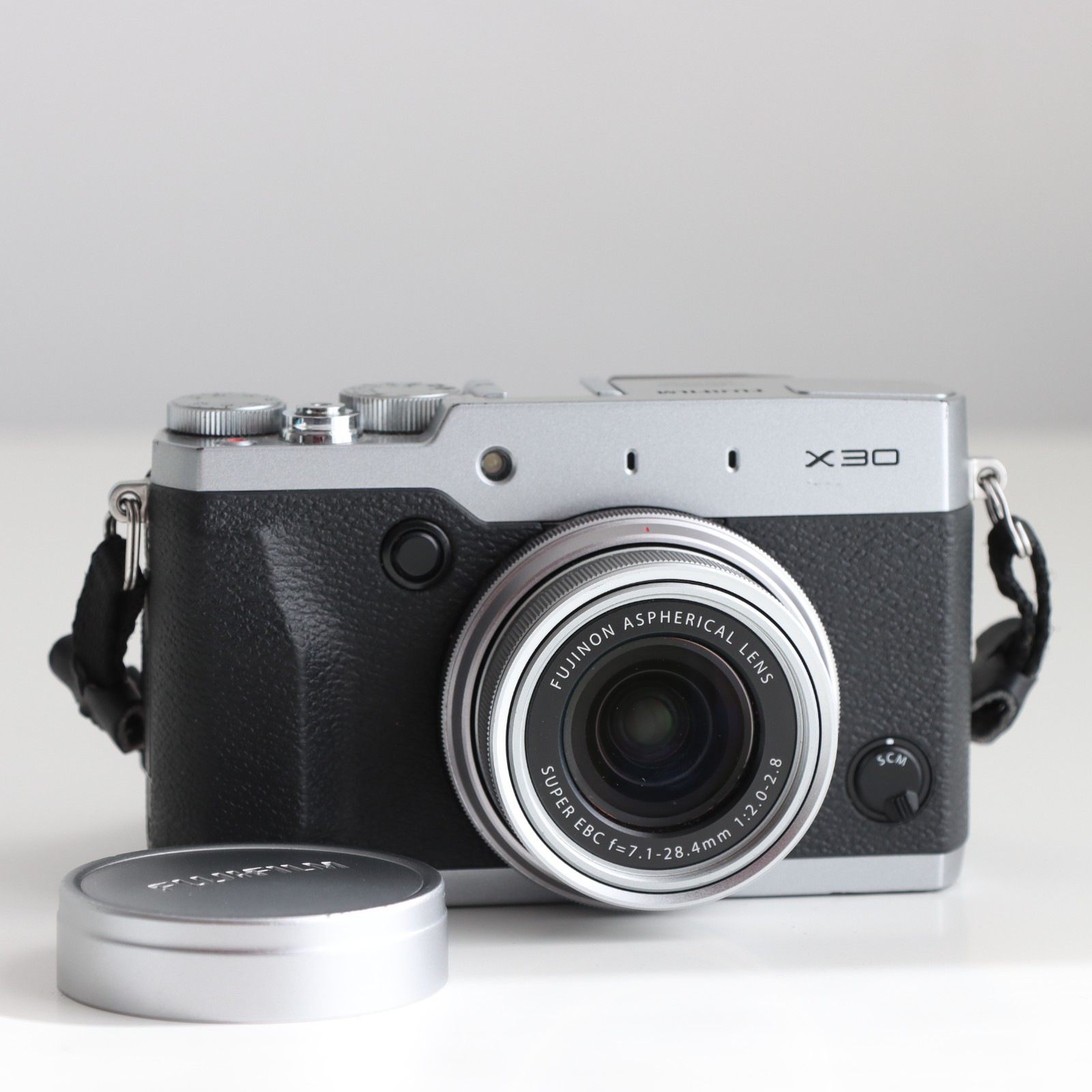 Fujifilm FinePix X30 12.0MP Digital Camera, Silver, UK, Read..