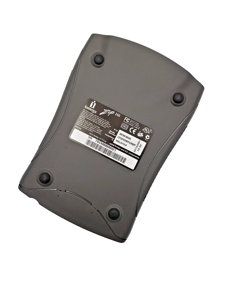 Iomega Zip 250 USB Portable Zip Drive Z250USBPCMBP Works with 250 & 100Mb Disks - Image 4 of 4