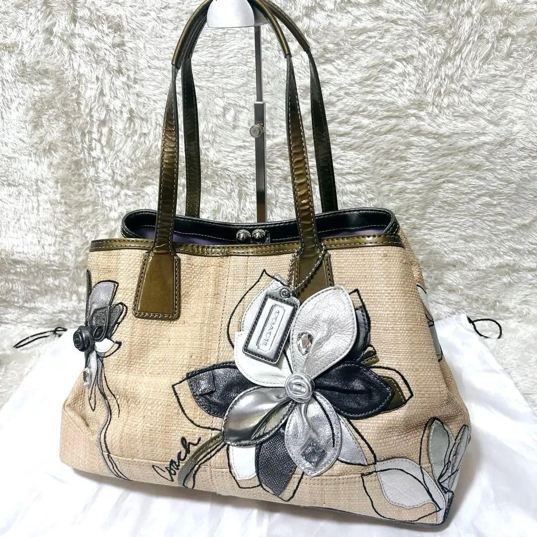 COACHストロートートバッグ　フラワーハンプトンズ Coach Hampton Floral Straw Exterior Bags & Handbags for Women for