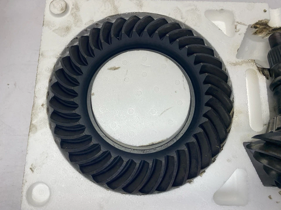 1999-2004 FORD MUSTANG EIXO TRASEIRO engrenagens 8,8" engrenagem anelar, 3,27 engrenagens - Imagem 2 de 4