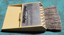 Staticmaster Brush Model 3C500 2.75" brush retractable brush - Vintage