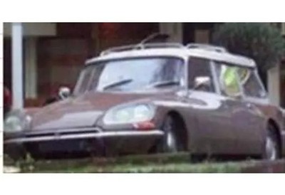 1/43 Citroen DS 23 Break 1974 Scarab Brown Diecast