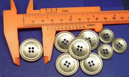 W.DOUBLEUDOT replacement buttons 9 Metallic effect plastic button good used cond - Picture 7 of 9