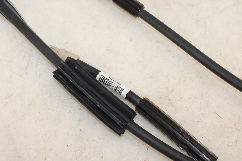 Chevrolet Camaro 2017 cable de freno de estacionamiento/actuador 23369727 OEM JD45 Foto 3 de 4