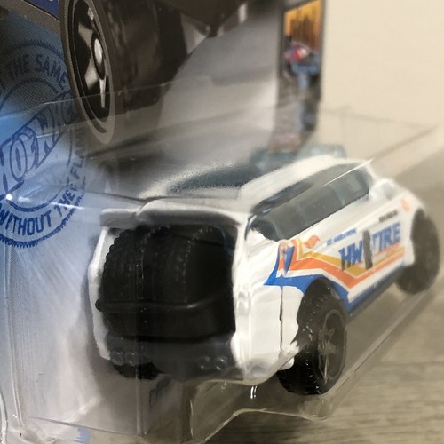 Hot Wheels Treasure Hunt CHRYSLER PACIFICA 10/10 New/Sealed HW Metro - Picture 5 of 7