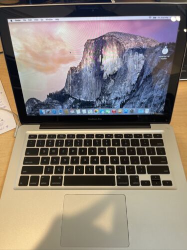 Apple MacBook Pro 13 inch Laptop Mid 2009 2.53 Intel Core2Duo 8GB RAM 700gb Pics - Afbeelding 1 van 9