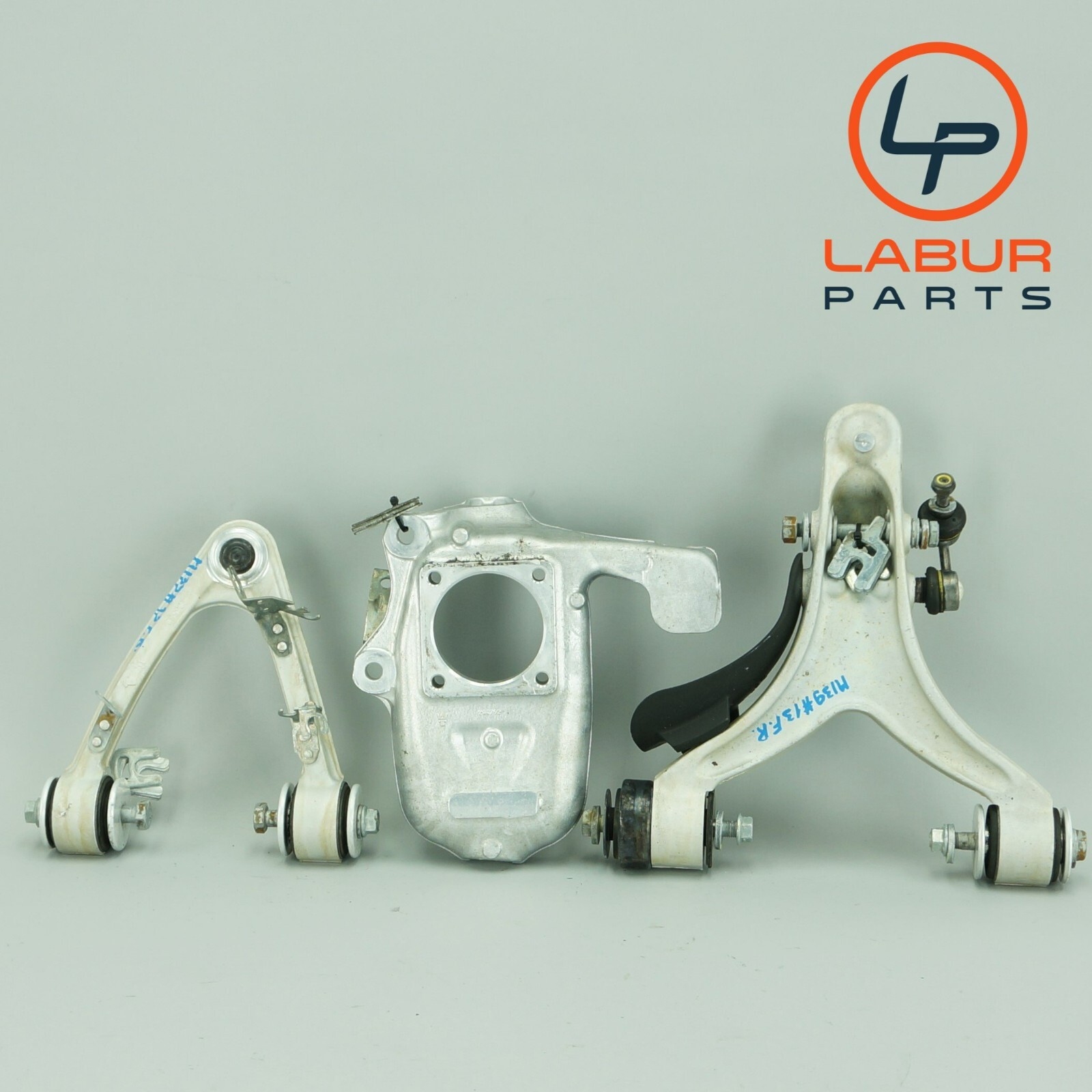 M139 Maserati 04-08 Quattroporte Front Right Passenger Control Arm Set Z3516