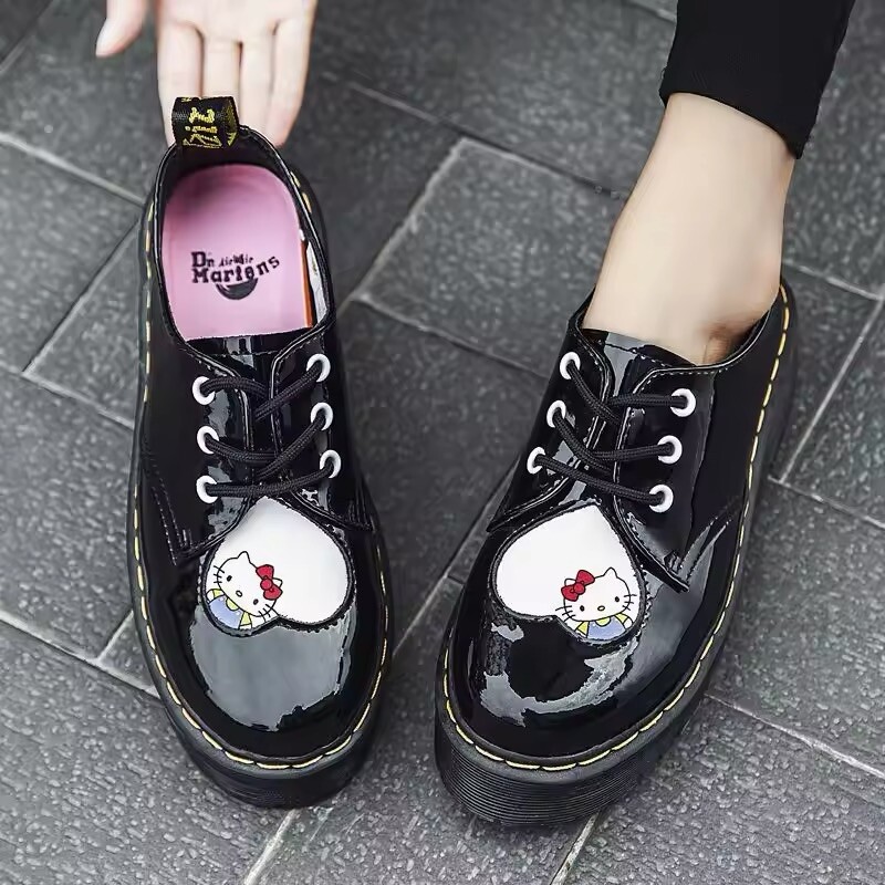 Lucky dogs 　Dr.Martens レディースSK09U Dr. Martens x Hello Kitty 1461 Women's Platform Shoes Size 9