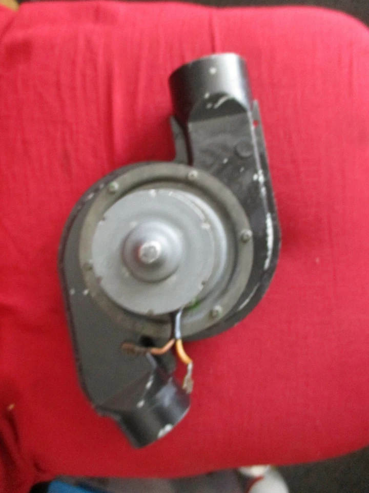 Porsche 914 heater blower motor TESTED GOOD  1970-1972 Original German USED - Image 3 of 4