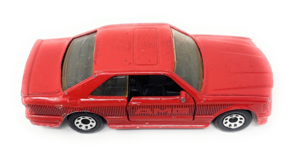 Matchbox 1984 Mercedes Benz 500 SEC
