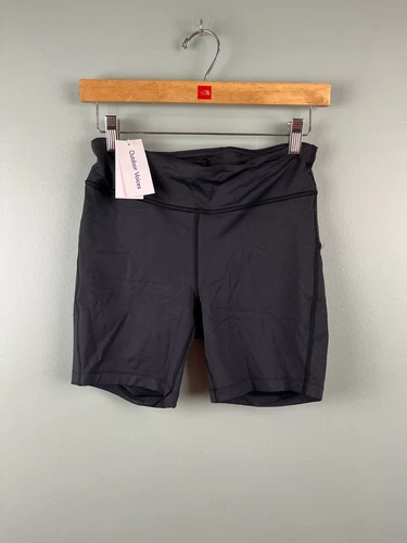 Outdoor Voices Women's Size Medium Move Free 6"  Athletic Shorts Black NWT NEW