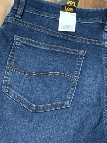 NWT Lee Relaxed Leg Straight Fit Mid Rise Size 16 Regular Medium Wash Jeans - Picture 8 of 16