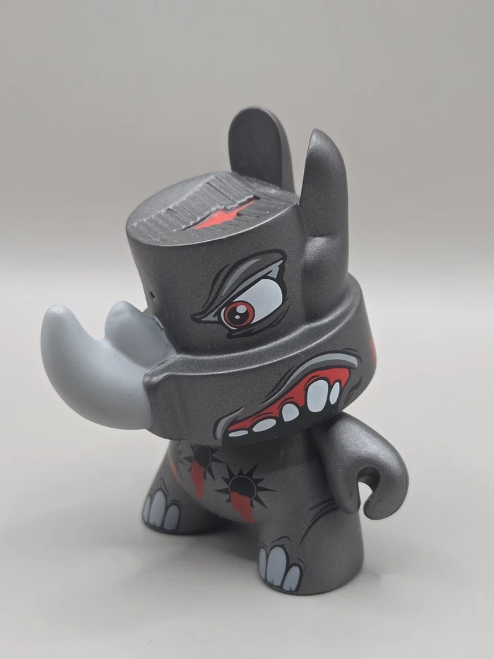 Kidrobot Fatcap Serie 3 D. Ross Escriba Rinoceronte Gris 2.5" Graffiti Arte Juguete Gorra Grasa Foto 4 de 4