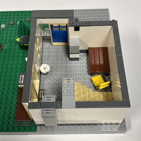 LEGO CREATOR: Hillside House (5771) 85% Complete Used No Minifigure