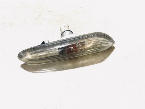 8382104 Seitenblinker (Kotflügelblinker) Vorne Rechts  BMW 3-Ser DE982761-84