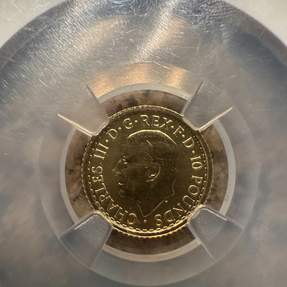 Final QEII & First King Charles III 2023 G£10 Britannia NGC Set - MS70 (1/10 x2) - Image 3 of 4